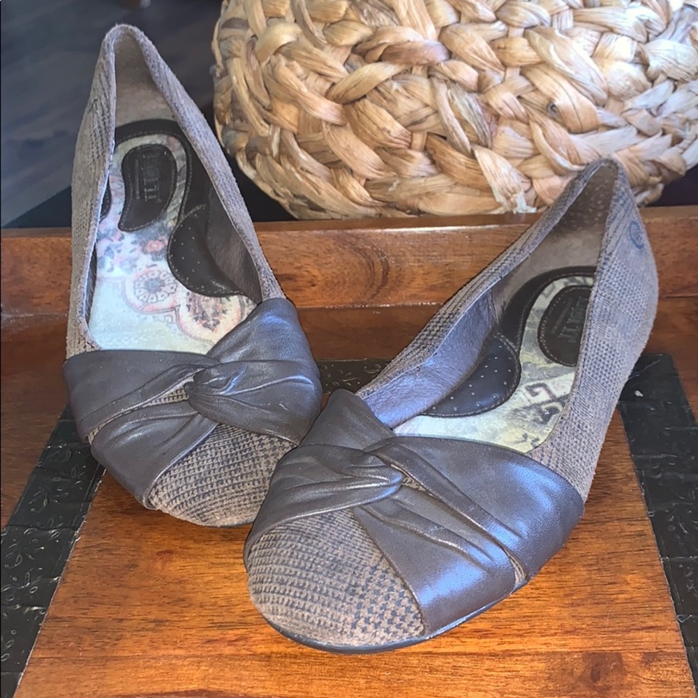 Born brown flats